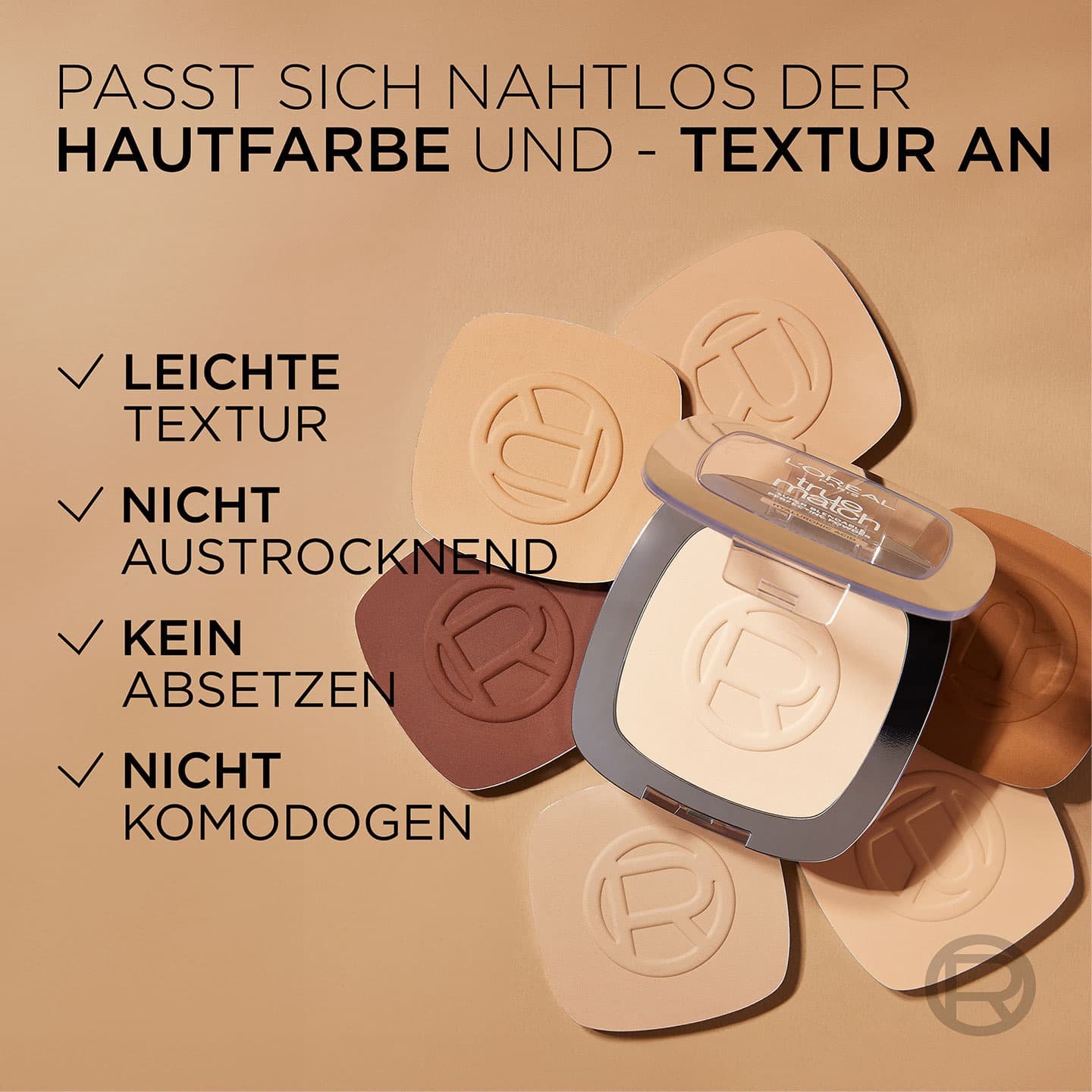Offener Tiegel & verschiedene True Match Puder Nuancen, daneben aufgelistet 3 Produktvorteile